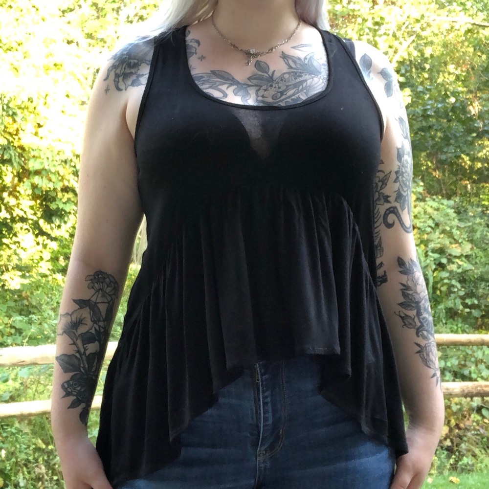 Tobi High-Low Top - Picture 2 of 6